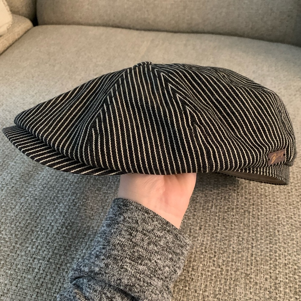 Bailey of Hollywood (Poet cap)